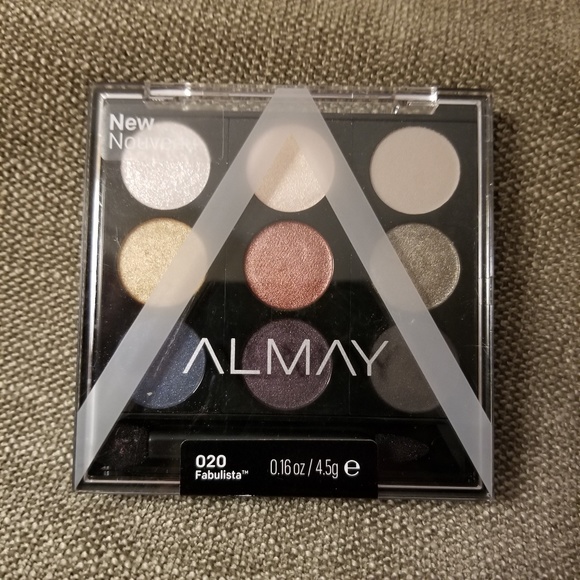 🌟5/$25🌟 Almay Eyeshadow Palette Fabulista - Picture 1 of 2